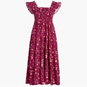 Hill House Home Ellie Nap Dress
Burgundy Botanical size XS